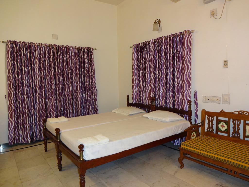 Hotel White Rose Kochi Exterior photo