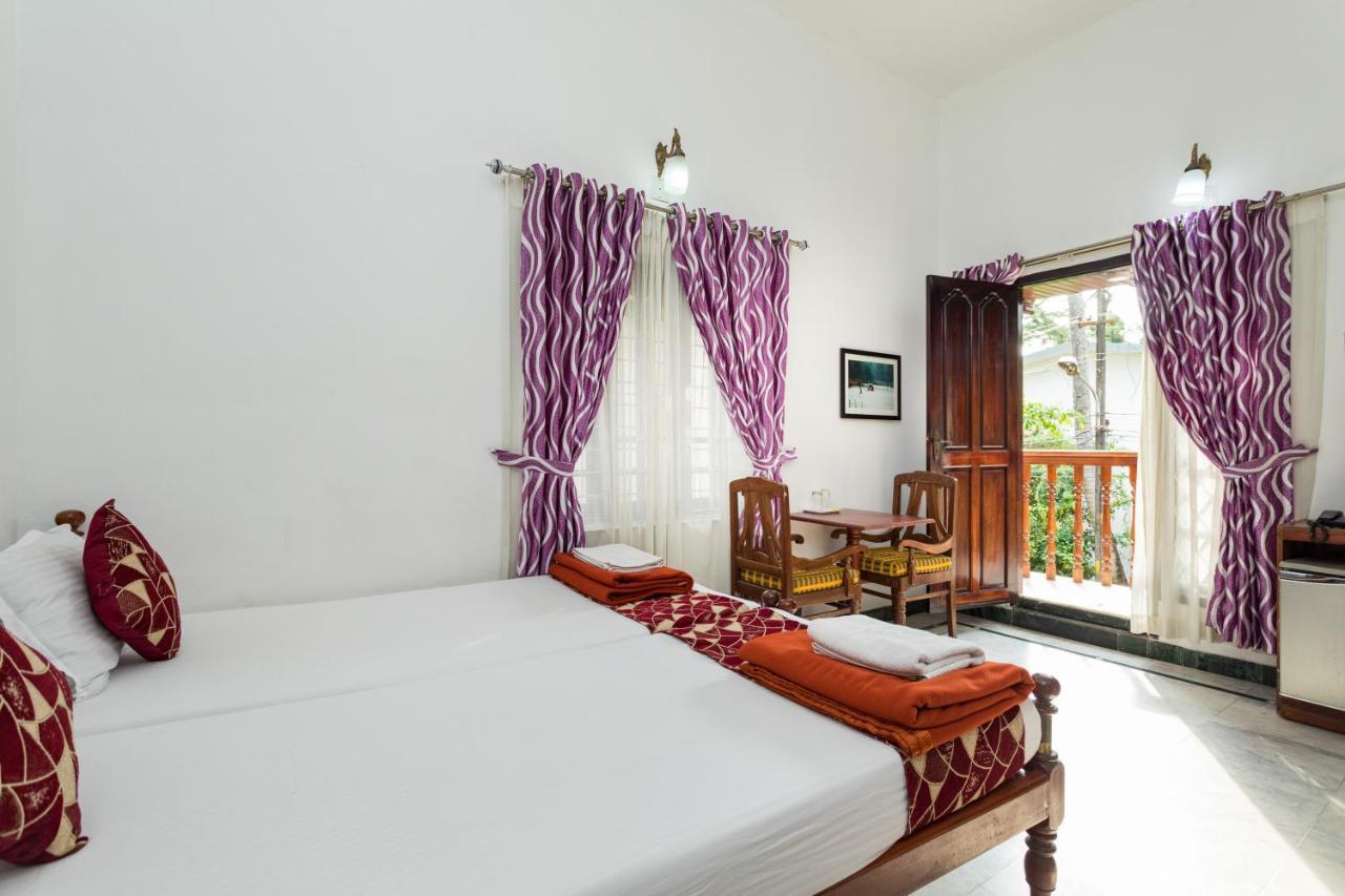 Hotel White Rose Kochi Exterior photo