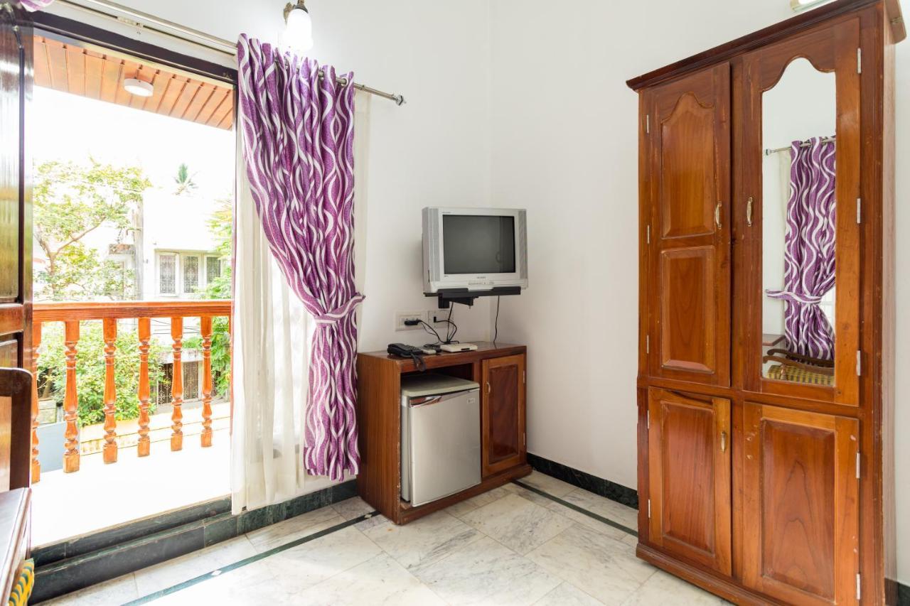 Hotel White Rose Kochi Exterior photo